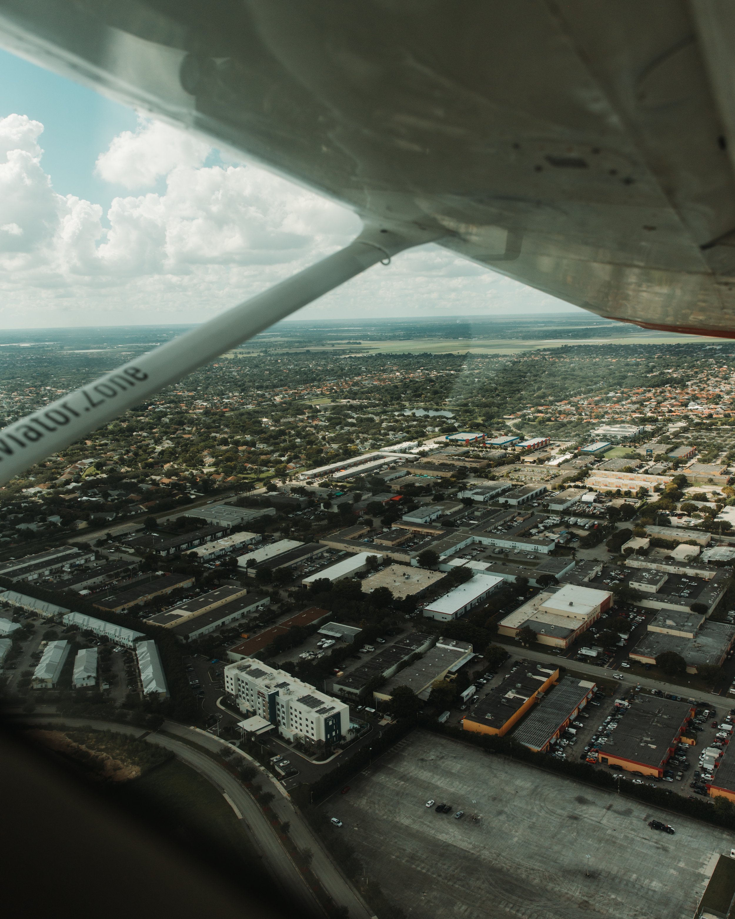 Aviator Zone 172 flying over Miami