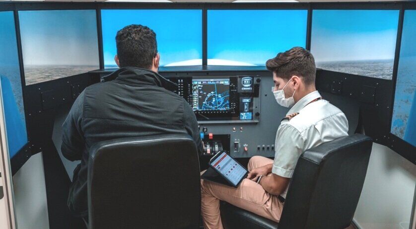 Aviator Zone student practicing visual flight training in a Diamond Star DA40.