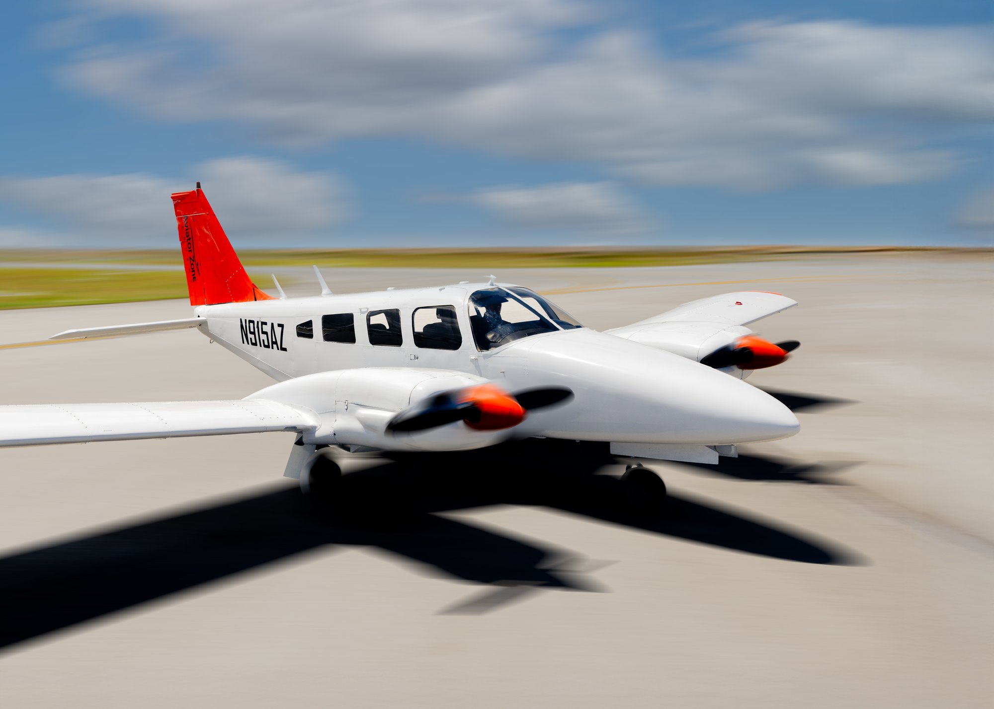 Piper Seneca N915AZ 2