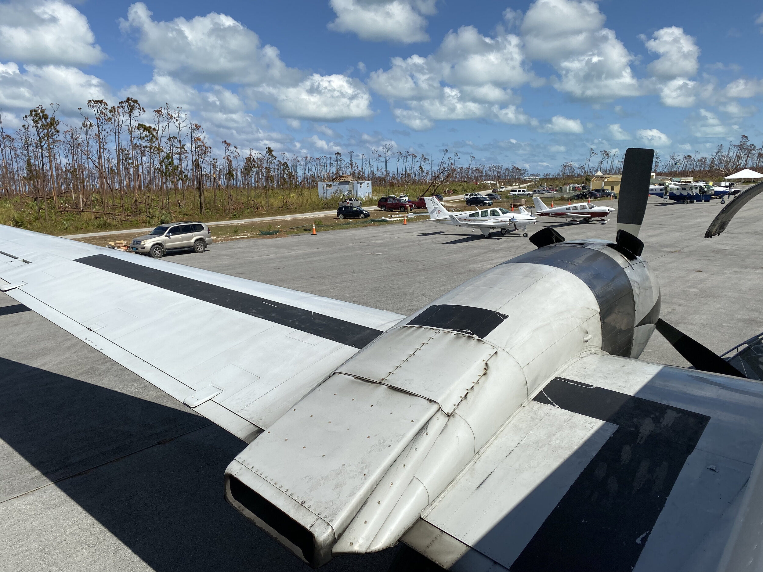 Humanitarian flights to the Bahamas
